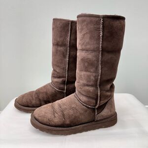 Ugg classic tall chocolate brown suede sheepskin wool boots women’s 7